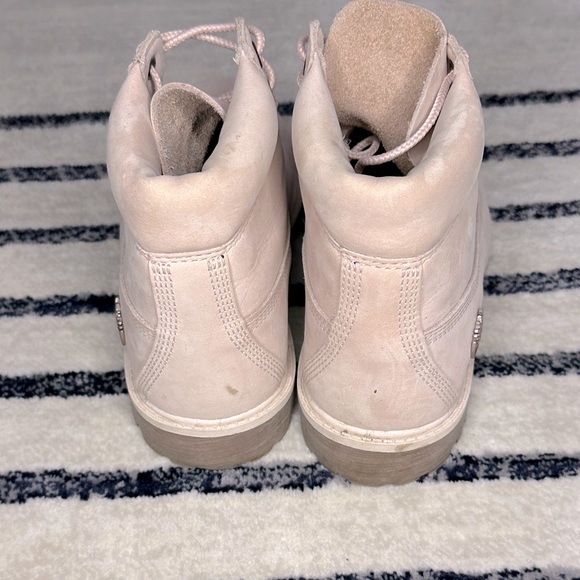 Timberland 6" Classic Boot - Big Kid Size 5 - Cameo Rose Pink - Picture 4 of 10